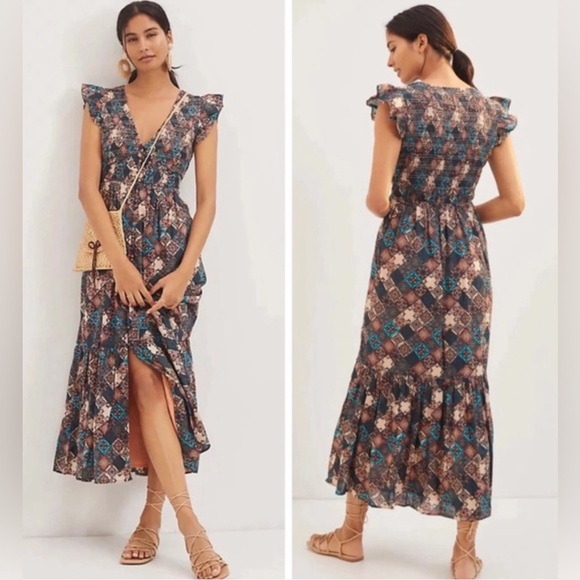 Anthropologie Dresses & Skirts - ANTHROPOLOGIE Peregrine Smocked Floral Midi Smocked Dress size Medium Petite